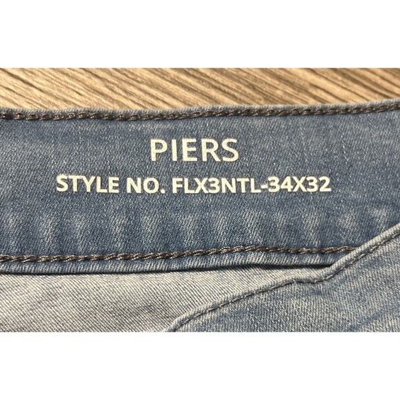 Mugsy Piers Straight Leg Light Wash Blue Jeans 4 Way Stretch, Size 34x32 (34x31) - Picture 12 of 16